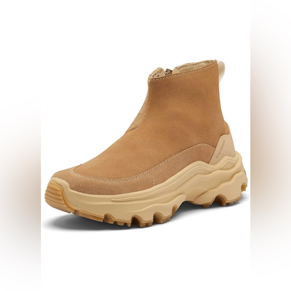 Sorel Woman’s Kinetic Breakthrough Booties. Size 7 - Super comfy. Worn 1x